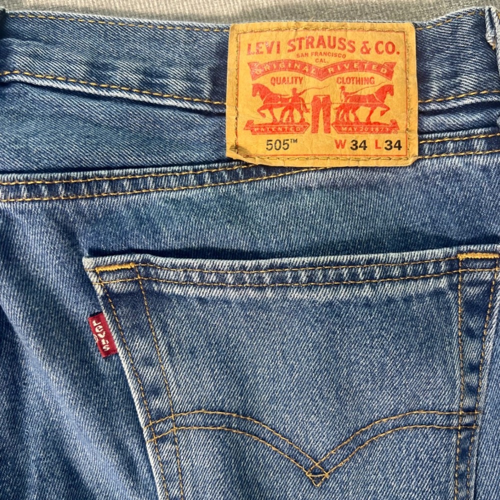 Levis 505 Regular Fit Straight Leg Jeans Mens 34x34 Medium Wash Blue Denim - Picture 7 of 7